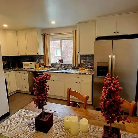 Unique & Peaceful Home, Ideal For 2026 World Cup Visitor, Free Parking * Boston