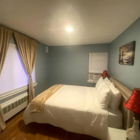 Cozy Getaway Perfect For 2026 World Cup Visit, Free Parking * Boston