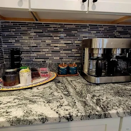 Unique & Peaceful Home, Ideal For 2026 World Cup Visitor, Free Parking
