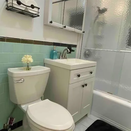 Unique & Peaceful Home, Ideal For 2026 World Cup Visitor, Free Parking