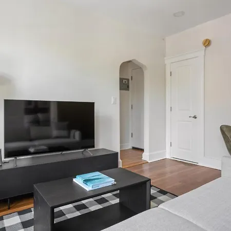 Bright Brighton 1br Near T Shops Bos-775 Apartment