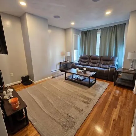 Newly Renovated -2 Bedroom Boston