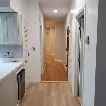 Newly Renovated -2 Bedroom * Boston