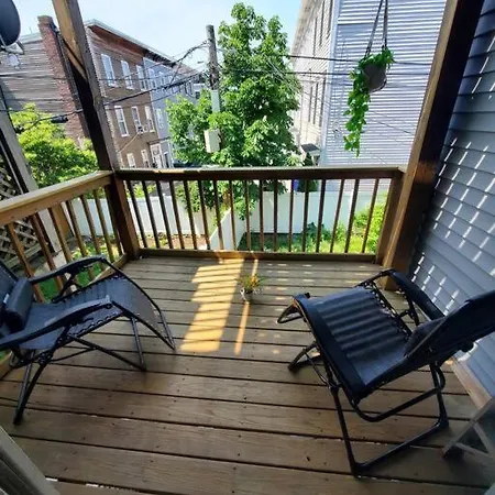 Newly Renovated -2 Bedroom