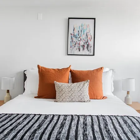 Apartment 2br W Wd Steps From Carson M St Bos-400 *
