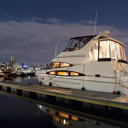 Botel Sea Pearl Yacht