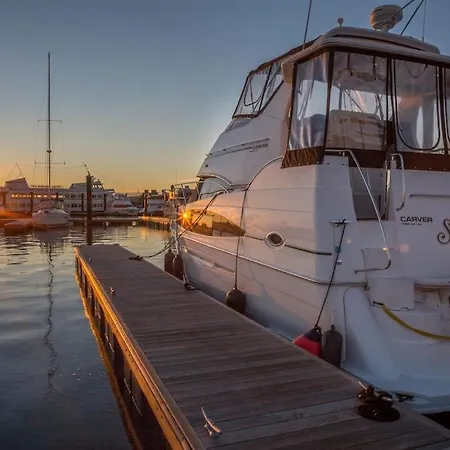 Botel Sea Pearl Yacht *