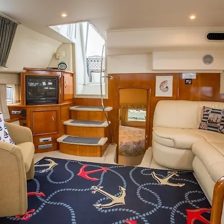 Sea Pearl Yacht Boston
