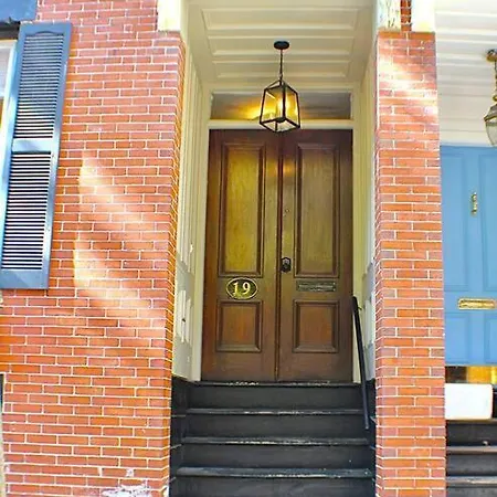 Luxury - Pet Friendly 3bd, 3ba South End Boston