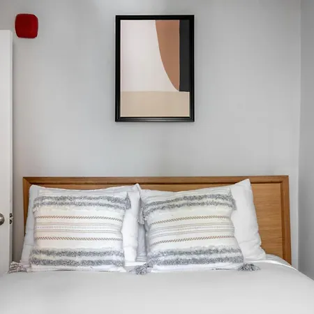 South 2br W Building Wd Nr Seaport Bos-915 Boston