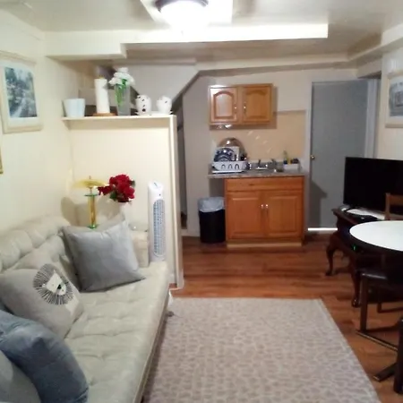 Two Bedroom Basement Unit In A Convenient Location Homestay Boston