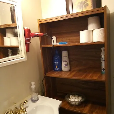 Homestay Two Bedroom Basement Unit In A Convenient Location