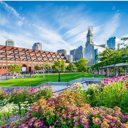 Apartment Harbor Views Modern North End Free Parking! Boston