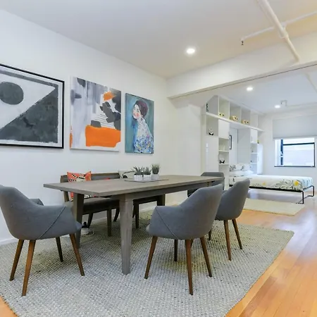 South End Hospitality: Downtown Crossing Large Lofted Location *