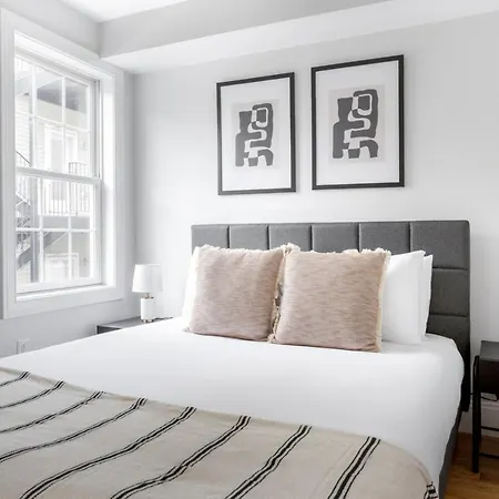 South 3br W Wd Balcony Nr Restaurants Bos-749 Apartment Boston