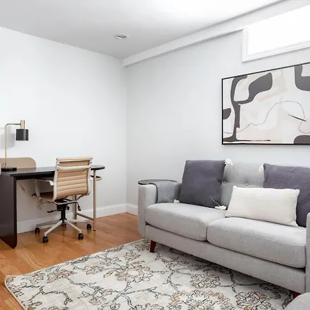 South 3br W Wd Balcony Nr Restaurants Bos-749 Apartment *