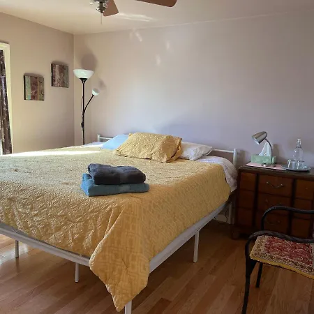 Apartment Beautiful 2-bedroom, 2-bath Townhouse *