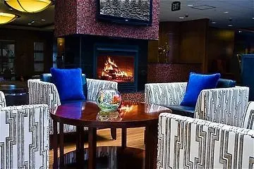 Hotel Courtyard By Marriott Logan Airport