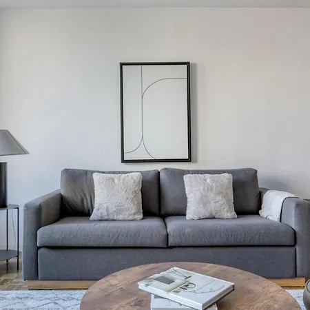 Back Bay 1br W Gym Rooftop Nr Shopping Bos-926 Apartment
