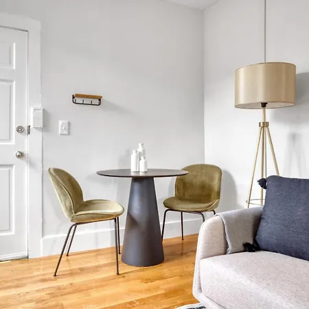 N End 2br W Wd On Salem St Nr Dining Bos-624 Apartment