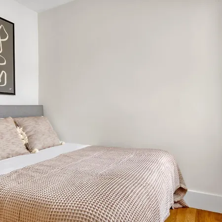 N End 2br W Wd On Salem St Nr Dining Bos-624 Apartment *