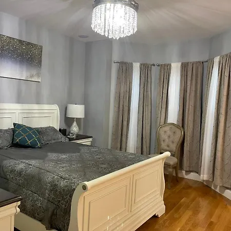 Apartment Luxury 3 Bedroom Private *