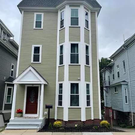 Luxury 3 Bedroom Private Apartment