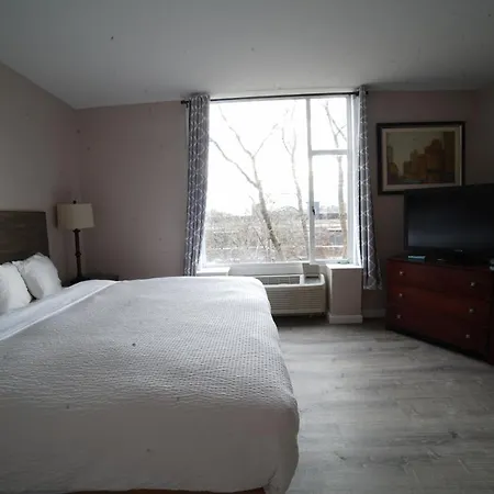 Hotel Boston 2*