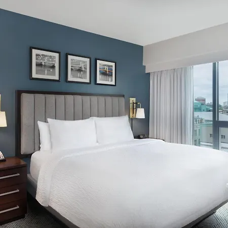 By Marriott Back Bay/fenway 3*