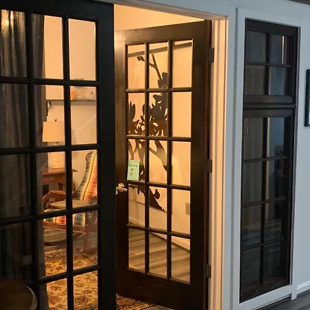 Private Rooms, Shared Bath In A Private Minutes From Logan Airport Homestay Boston