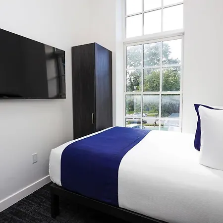 Stylish In Historic - Unit #209 Apartment *