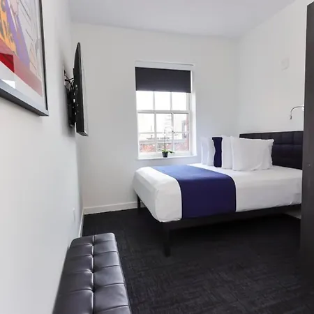 Modern In Historic - Unit #403 Apartment *