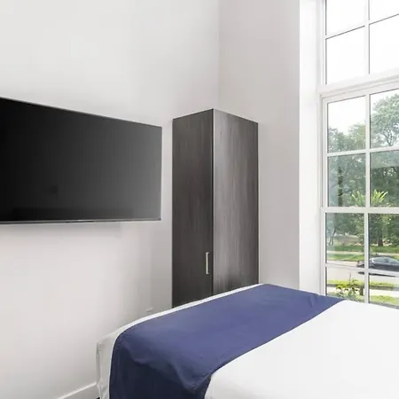 Apartment Stylish In Historic - #206