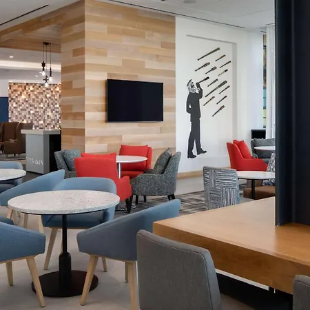 Hotel Hyatt Place Boston/seaport District 3*