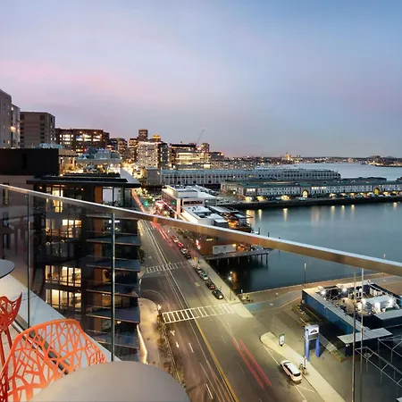 Hyatt Place Boston/seaport District 3* Boston