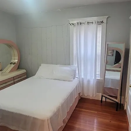 Apartment Modern Haven ,your Stylish Retreat *