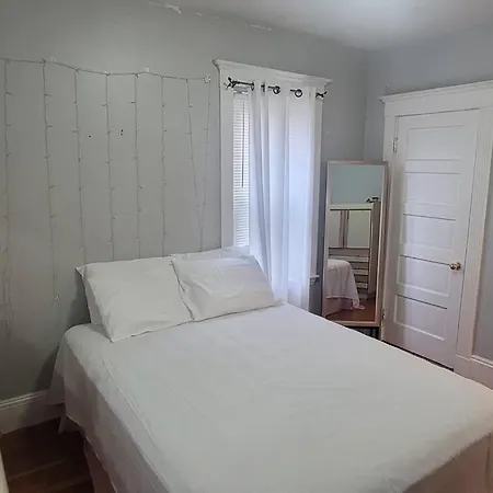 Modern Haven ,your Stylish Retreat *