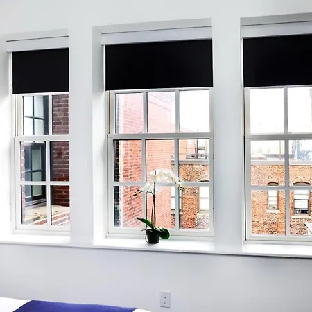 Stylish In Historic - Unit #406 Apartment