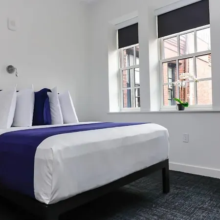 Stylish In Historic - Unit #406 Apartment *