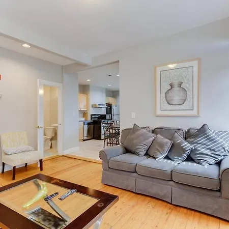 New! Near Mbta, 3mi To Fenway ! Apartment *