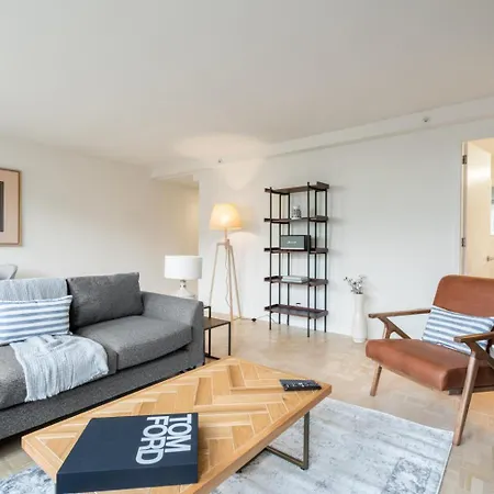 Back Bay 1br W Gym Doorman Nr Esplanade Bos-250 Apartment