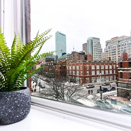 Charming On Boston's Iconic Newbury St. #8 * Boston