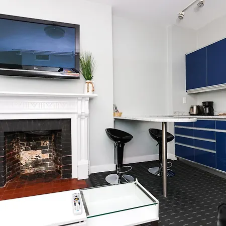 Furnished Newbury Street Studio, #6 Apartment Boston