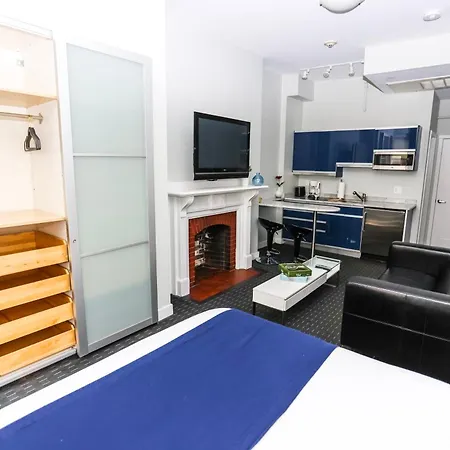Stylish Newbury Street Studio, #2 Apartment *