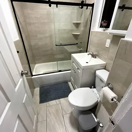 Furnished 3-bed 1-bath Private Apt In South End Holiday home Boston