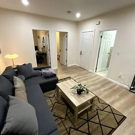 Furnished 3-bed 1-bath Private Apt In South End Holiday home Boston