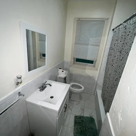 Private Bedroom Near