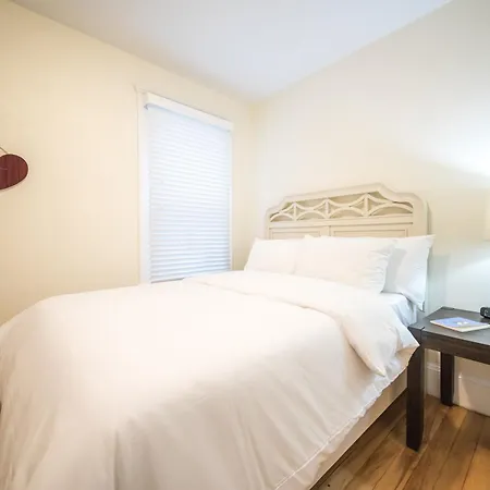The - Multiple Floorplans Apartment Boston