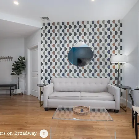 Apartment West Broadway Quarters By Thatch *