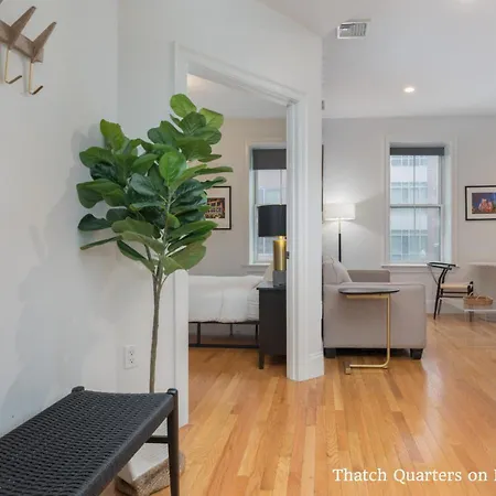 West Broadway Quarters By Thatch Apartment